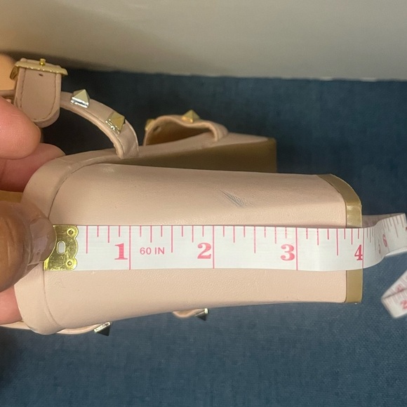 Rampage Light Pink Gold Studded Sandal Heels size 10 - Picture 12 of 15